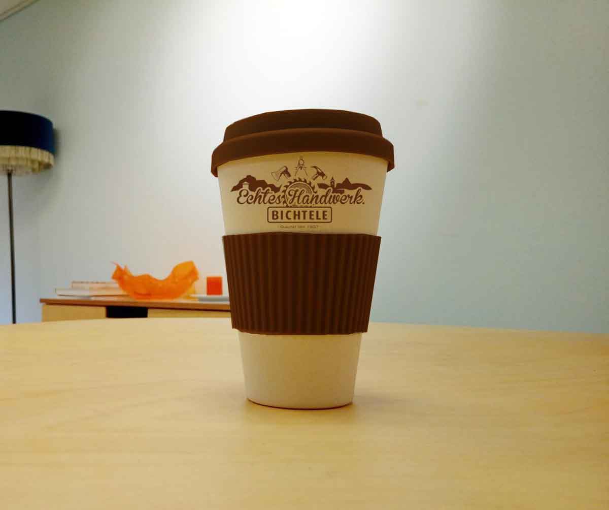 Coffee to go Becher für die Firma Bichtele